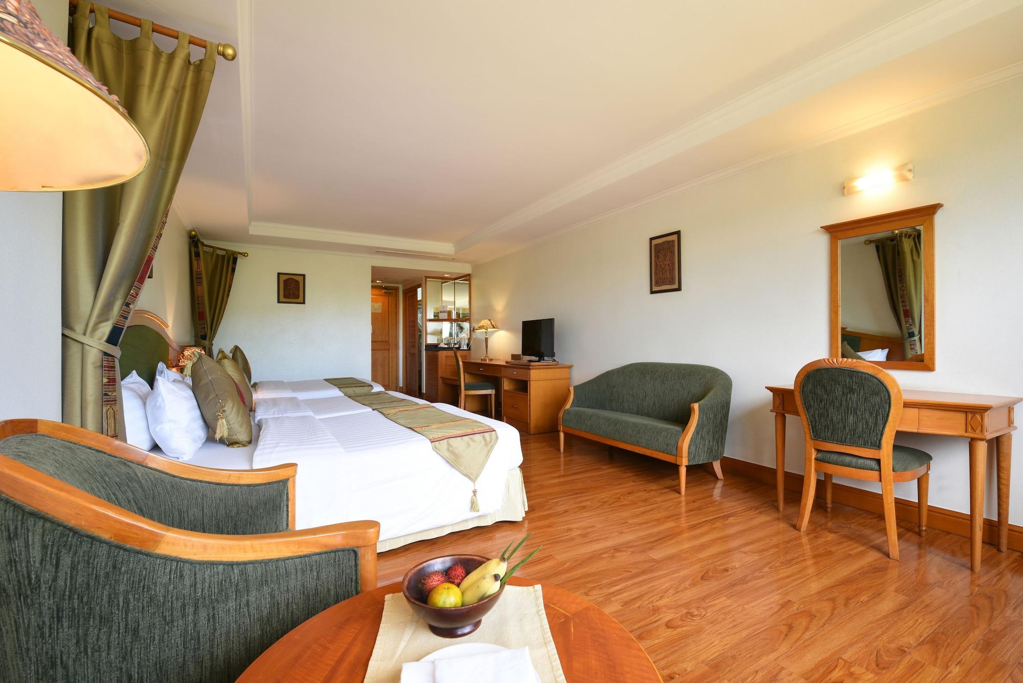 Hotel Angkor Century &