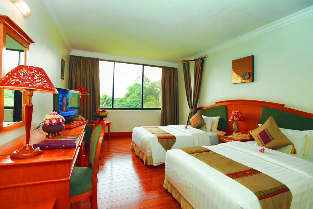 Angkor Century & Siem Reap