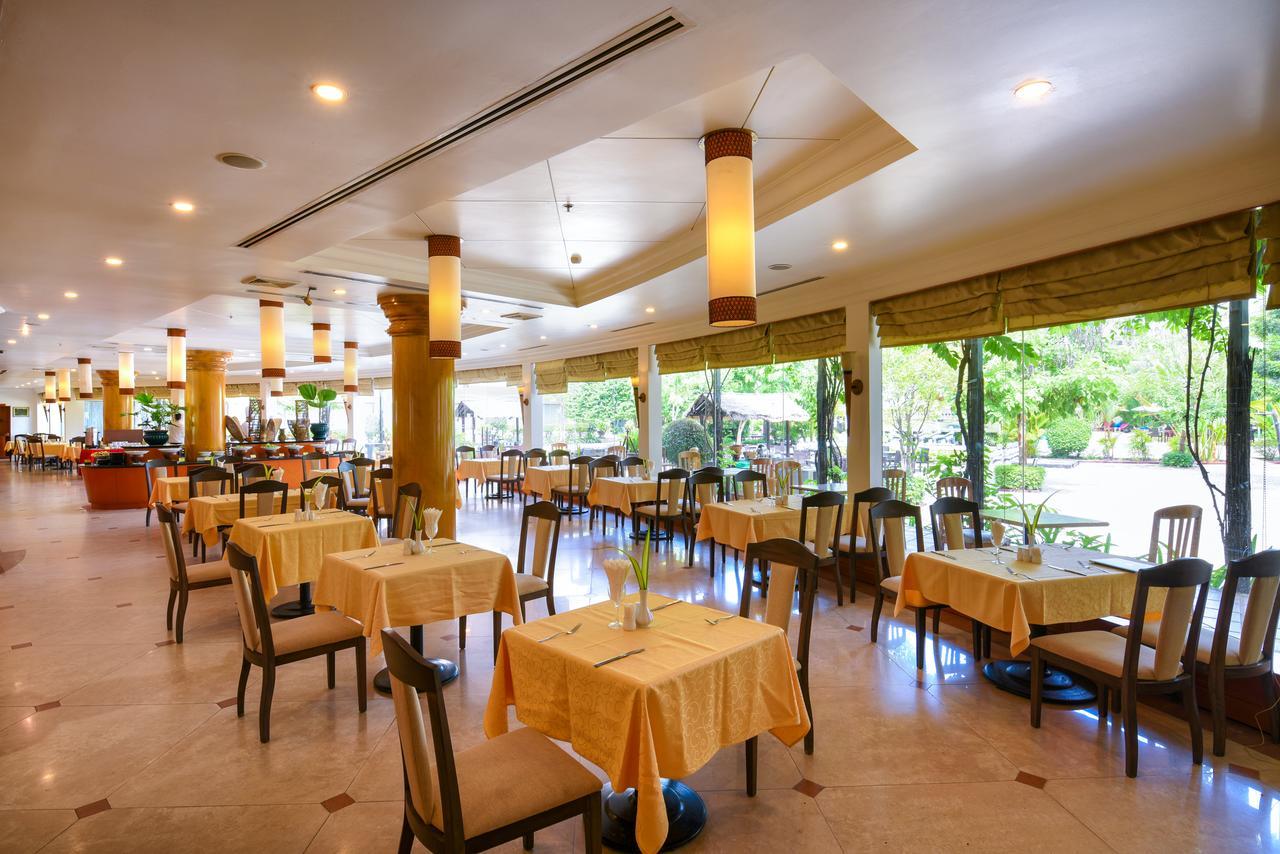 Hotel Angkor Century &