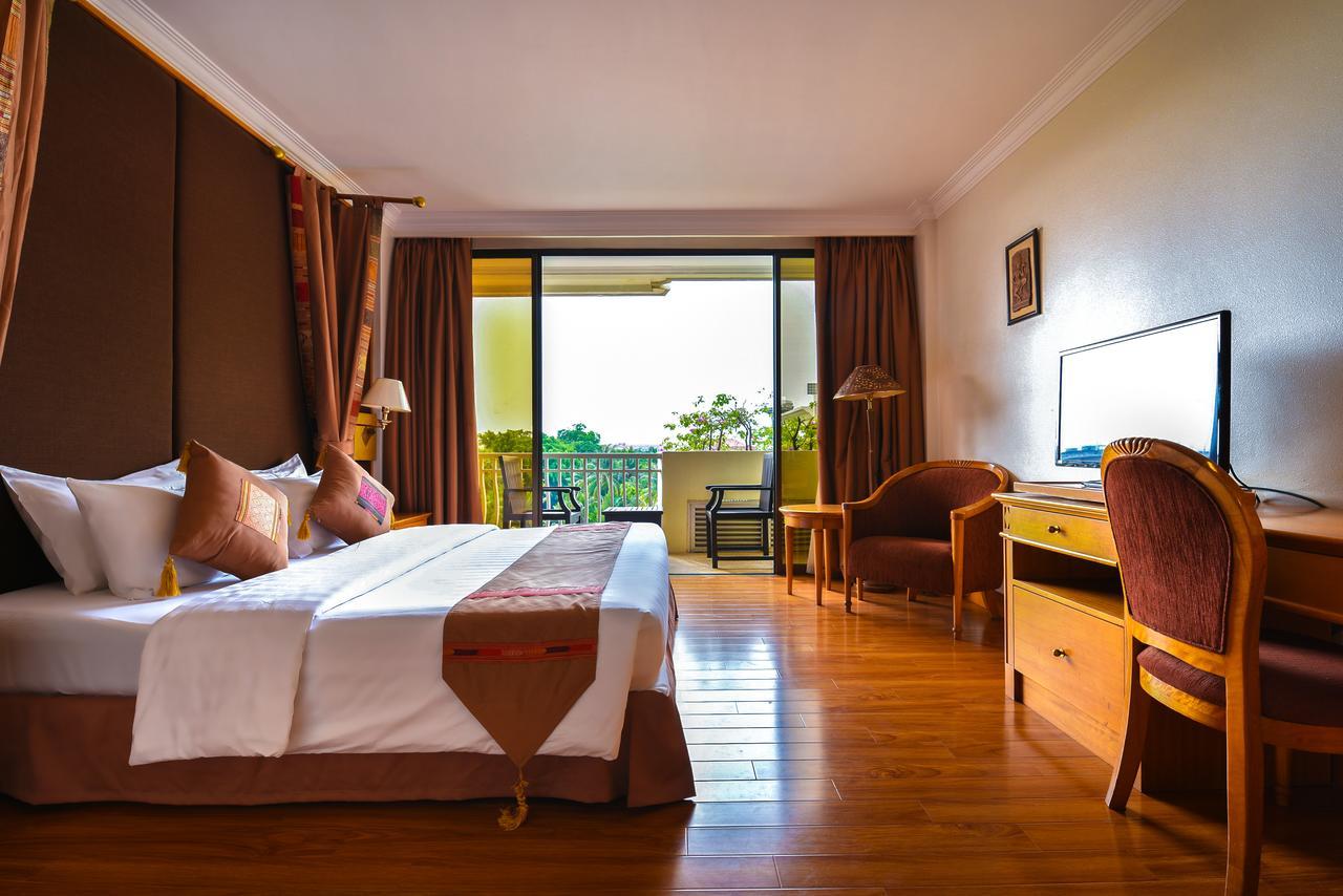 Angkor Century & Hotel Siem Reap